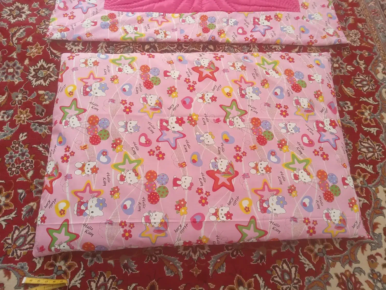 لحاف و تشک|رختخواب، بالش، پتو|قائن, |دیوار