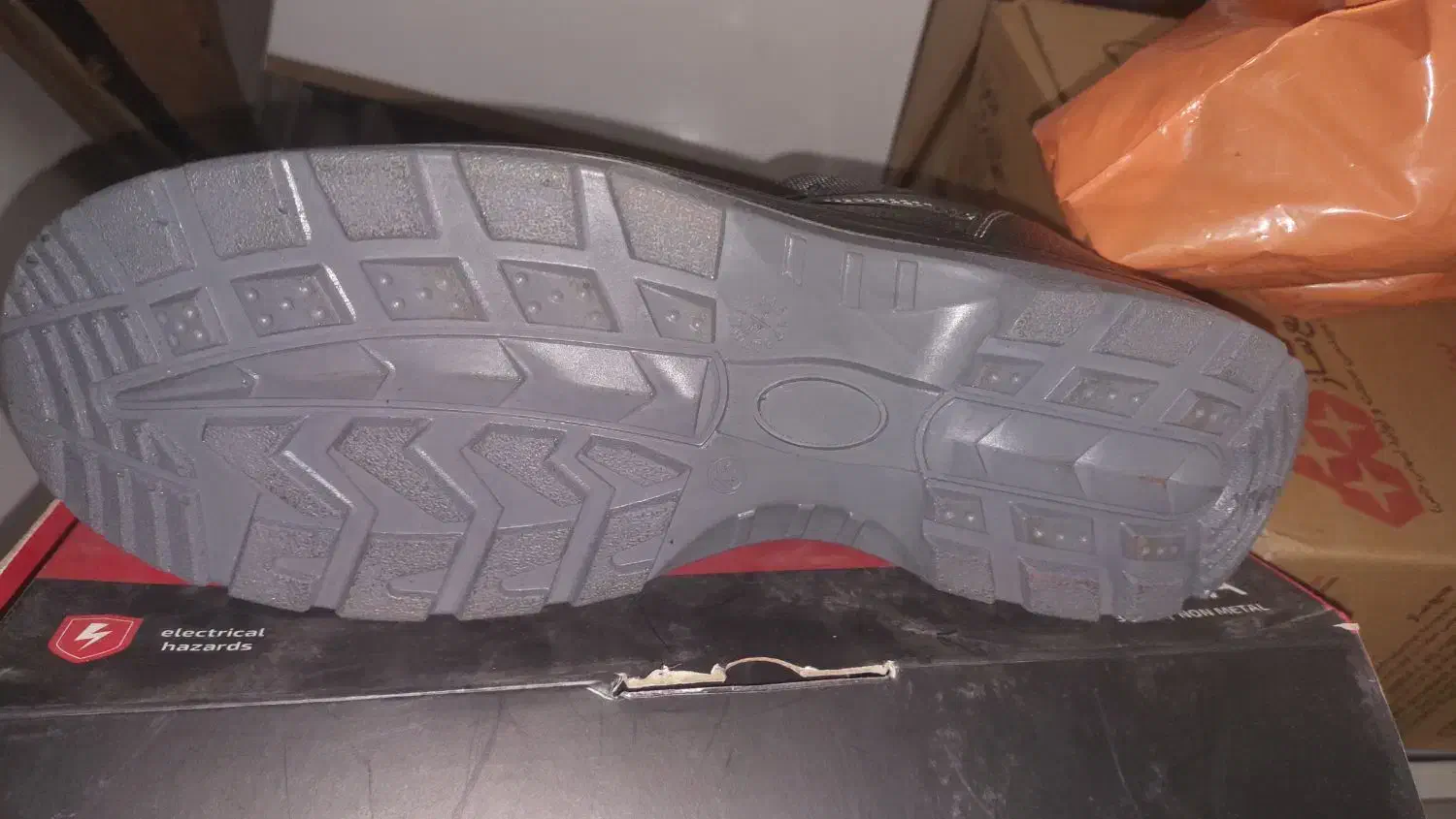 کفش ایمنی عایق برق 380v|ابزارآلات|شهریار, شهرک شاهد|دیوار