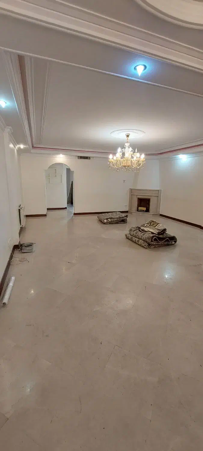 ۱۰۰ متر /دو خواب/تک واحدی/فول امکانات/شیشم