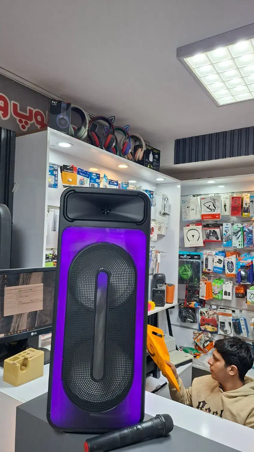 اسپیکر گارانتی دار قیمت جشنواره با میکروفون بی سیم|صوتی و تصویری|قم, کلهری|دیوار