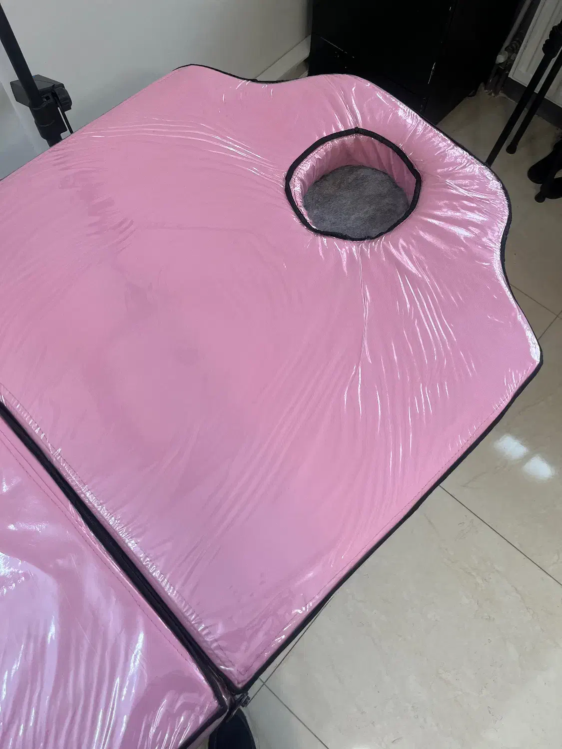 تخت مژه و پوست و دراور آرایشگاهی ۱|آرایشگاه و سالنهای زیبایی|اصفهان, جویباره|دیوار