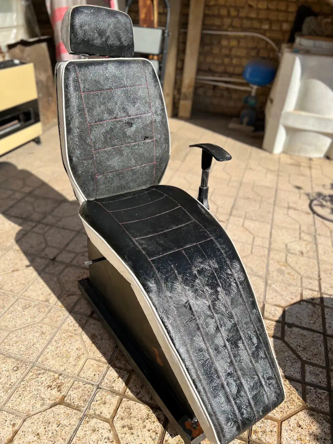 صندلی اصلاح تمیز و نو|صندلی و نیمکت|خمینیشهر, |دیوار