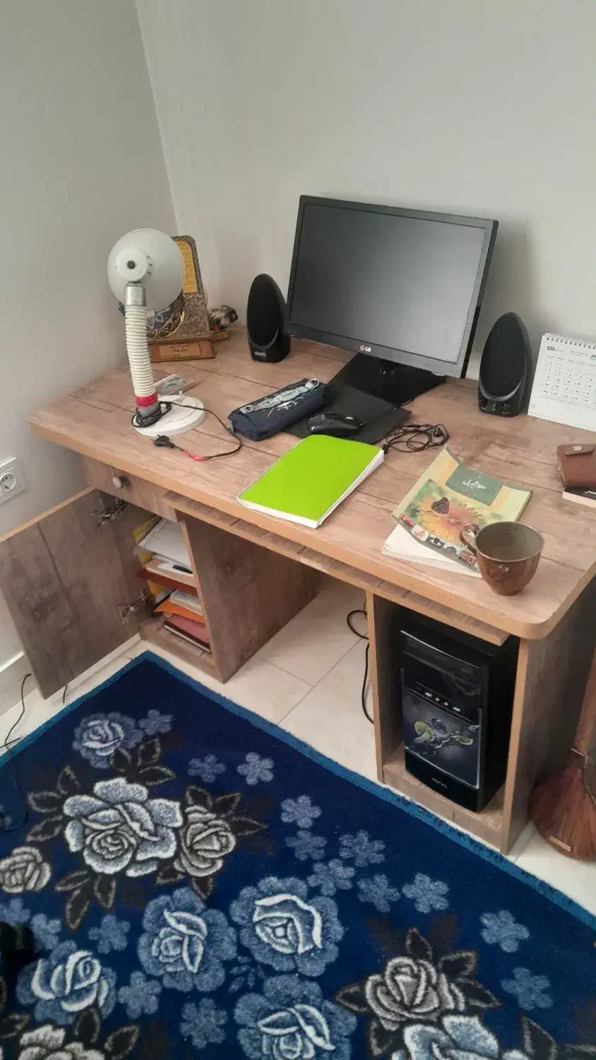 میز تحریر|میز تحریر و کامپیوتر|ارومیه, |دیوار