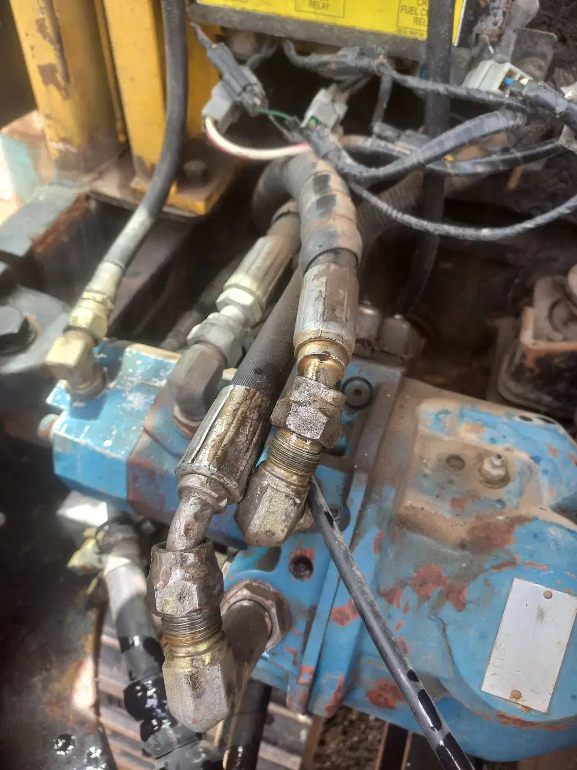 مینی بیل هیوندا|ماشینآلات صنعتی|اسلامشهر, ملکآباد|دیوار