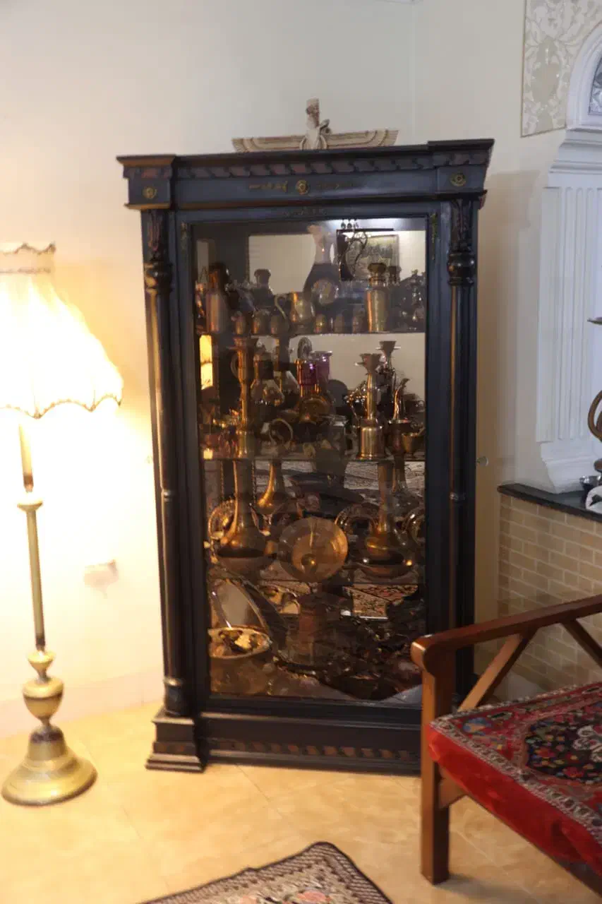 بوفه|بوفه، ویترین، کنسول|شیراز, فرهنگ شهر|دیوار