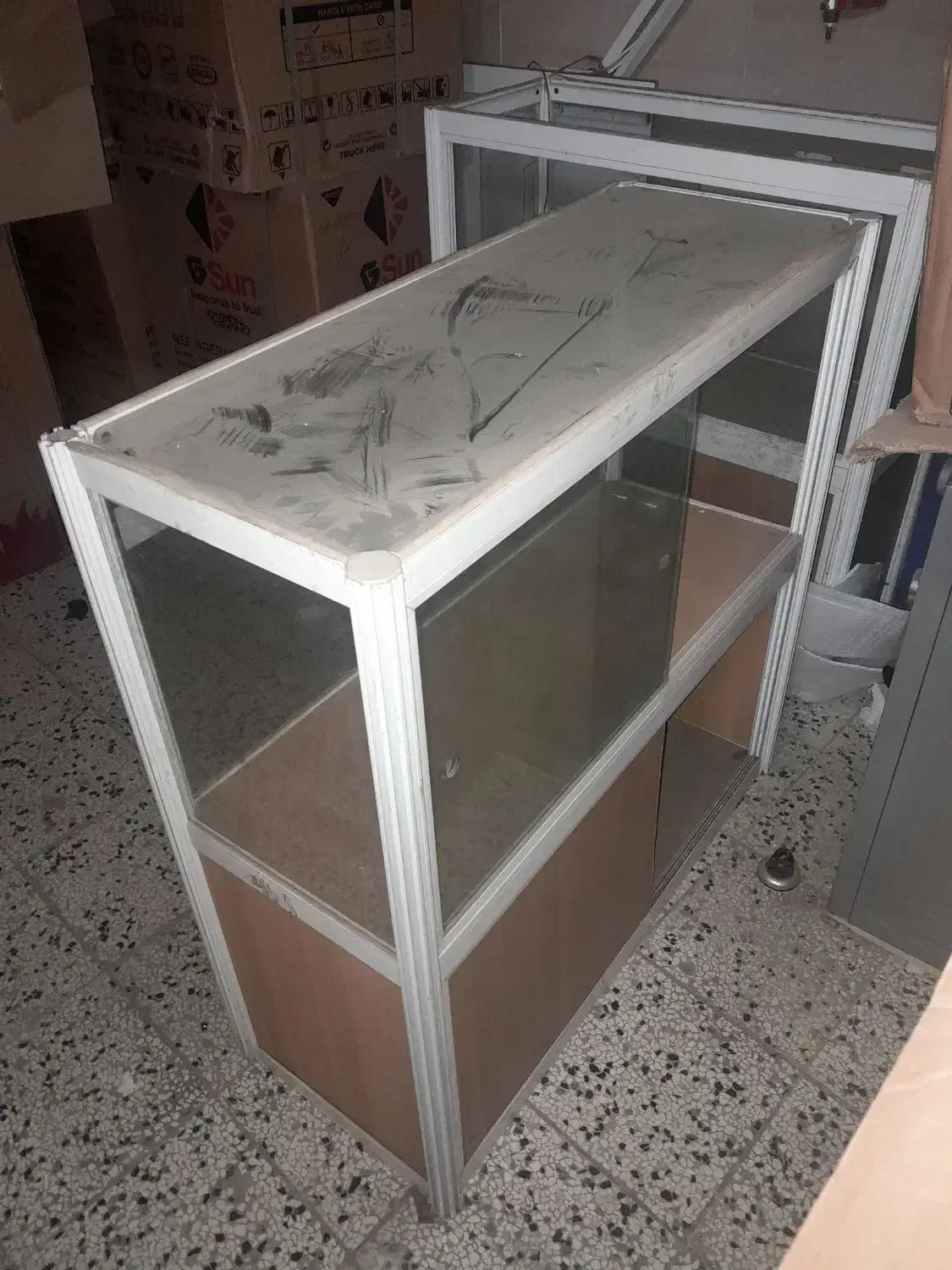 بوفه کوچیک|بوفه، ویترین، کنسول|گرگان, |دیوار