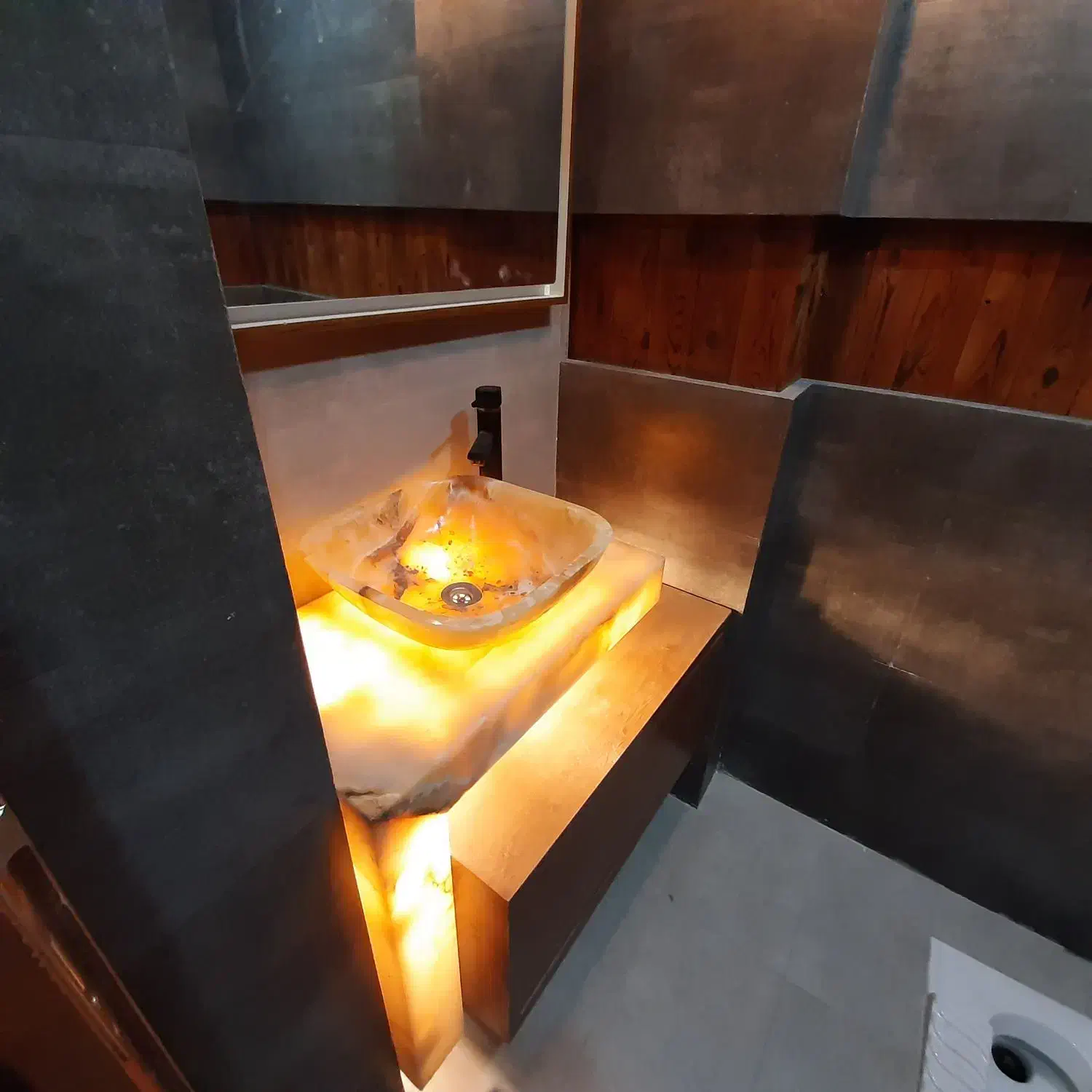 ۲۰۰متر ۳ خواب فول امکانات شرق مرزداران