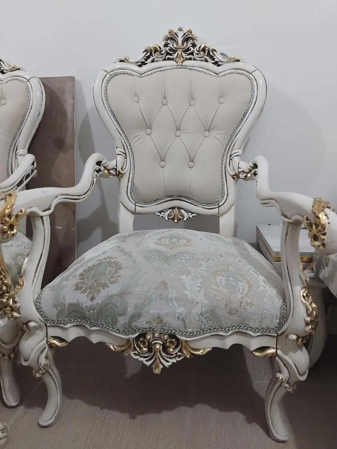 فرش نو با تخفیف ویژه|مبلمان خانگی و میز عسلی|شهرکرد, |دیوار