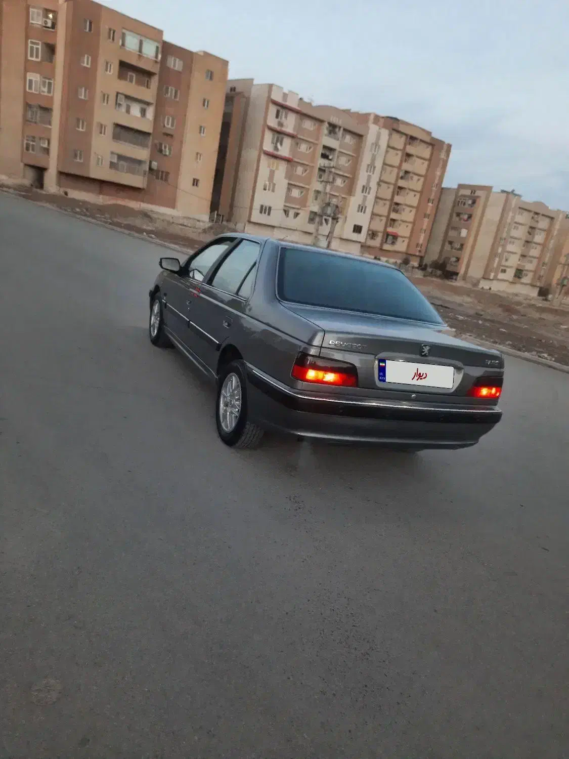 پژوپارس|خودرو سواری و وانت|بروجرد, |دیوار