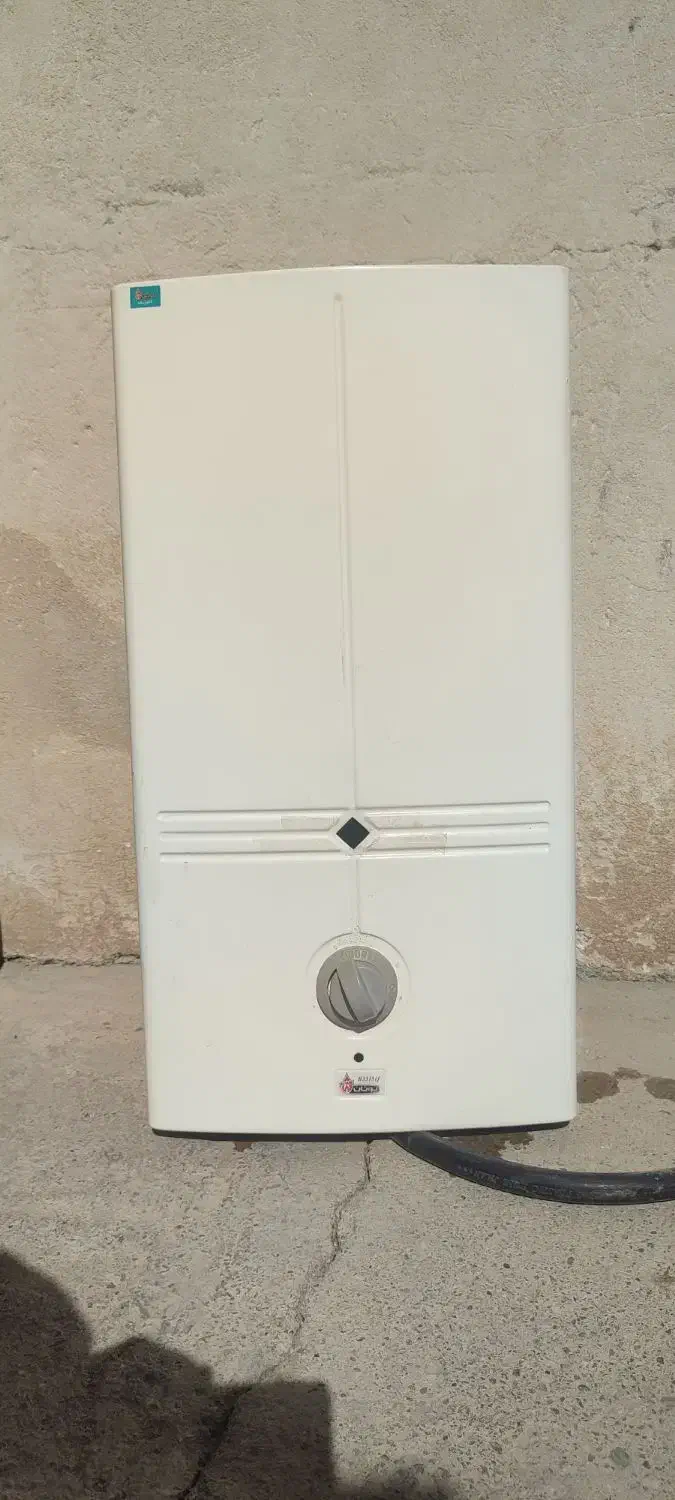 ابگرمکن دیواری|آبگرمکن، پکیج، شوفاژ|کرمانشاه, |دیوار