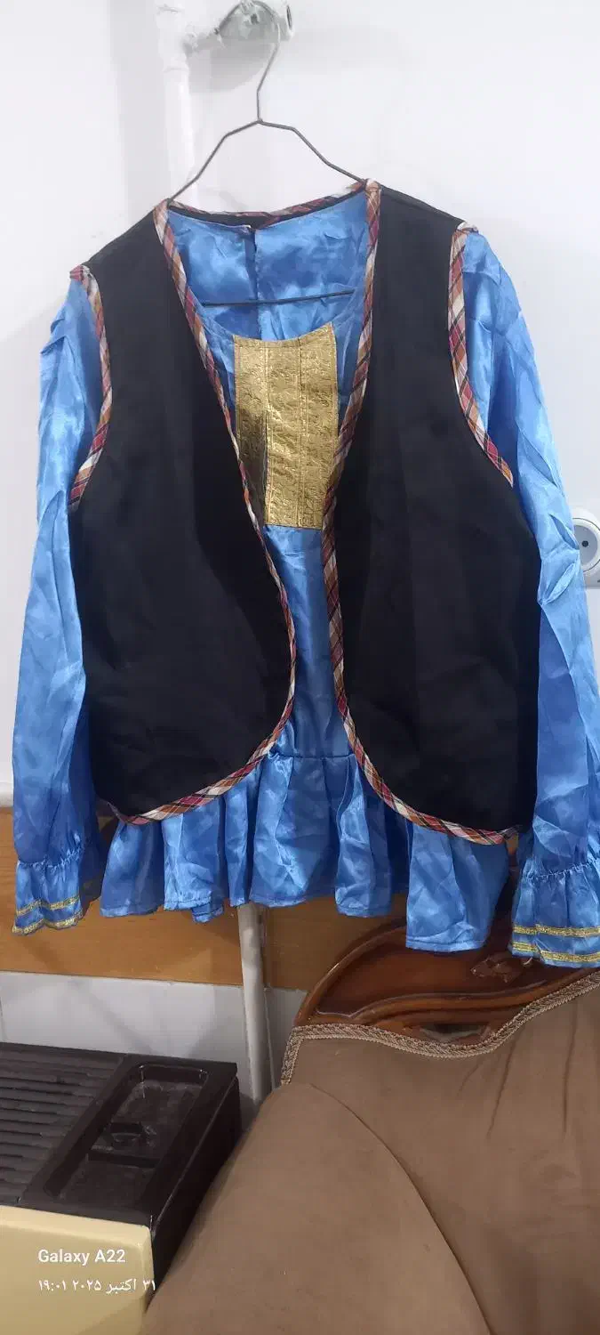 لباس محلی|لباس|قم, شهر قائم|دیوار