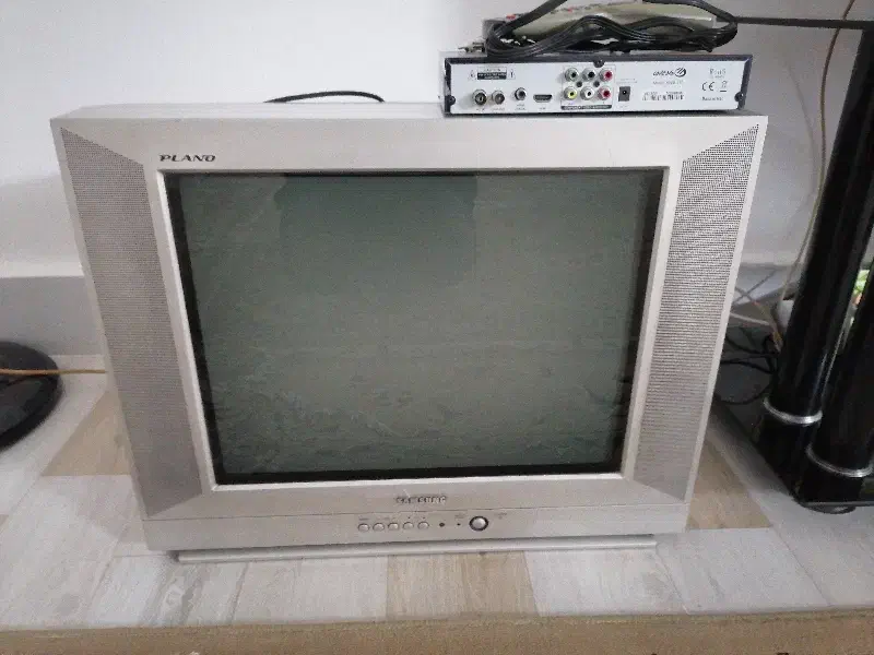 تلویزیون|تلویزیون و پروژکتور|تربتحیدریه, بالا ولایت|دیوار