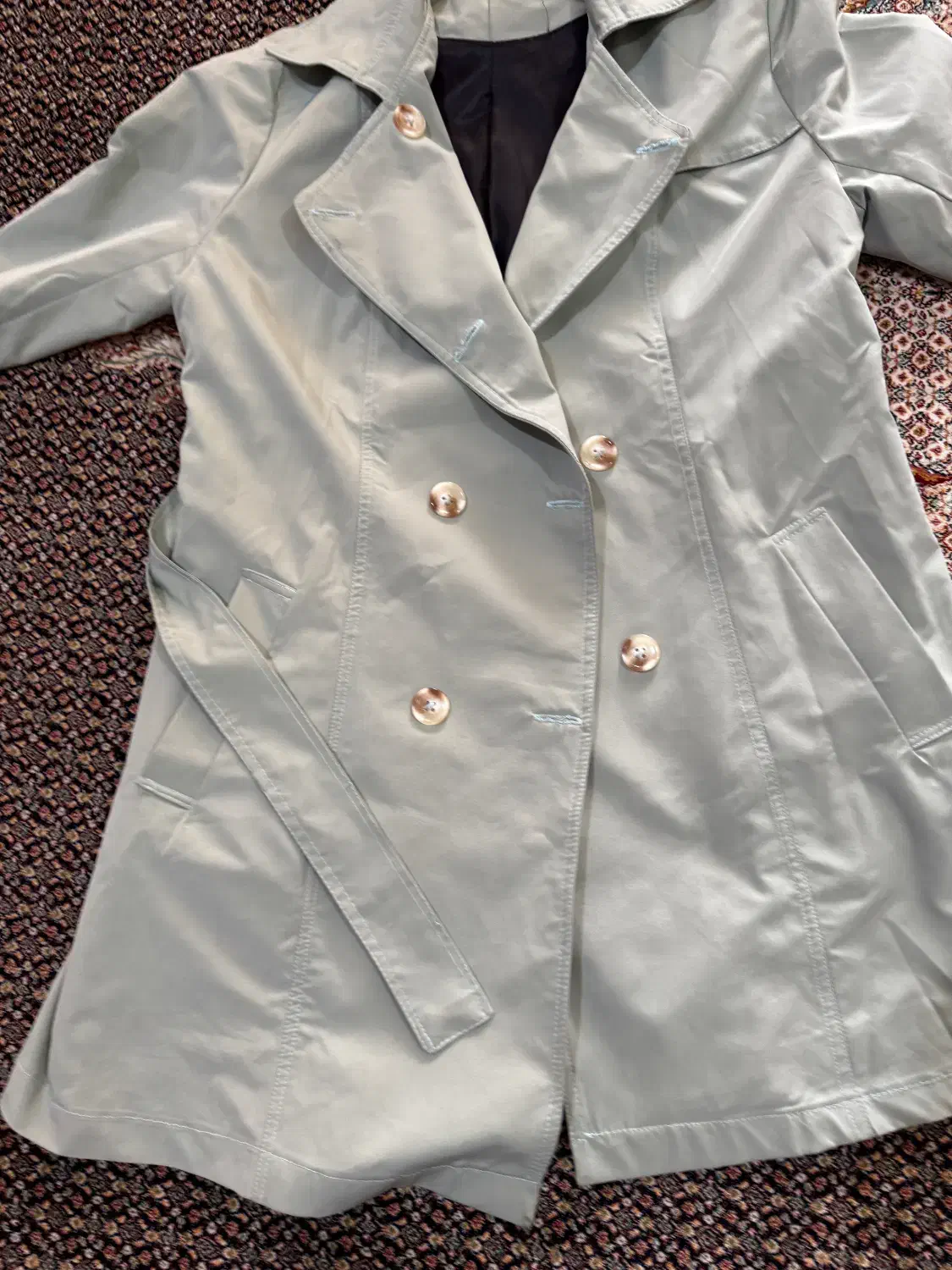 کت بارانی|لباس|شیروان (خراسان), |دیوار