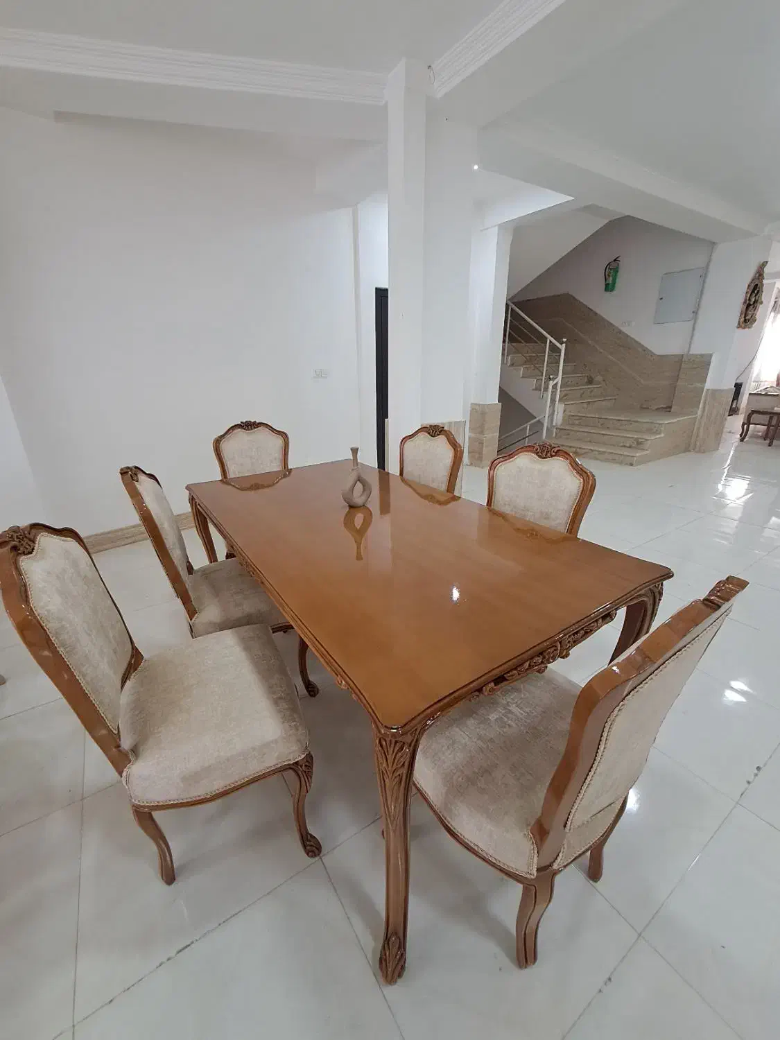 سرویس غذاخوری مدل بریتان|میز و صندلی غذاخوری|بانه, |دیوار