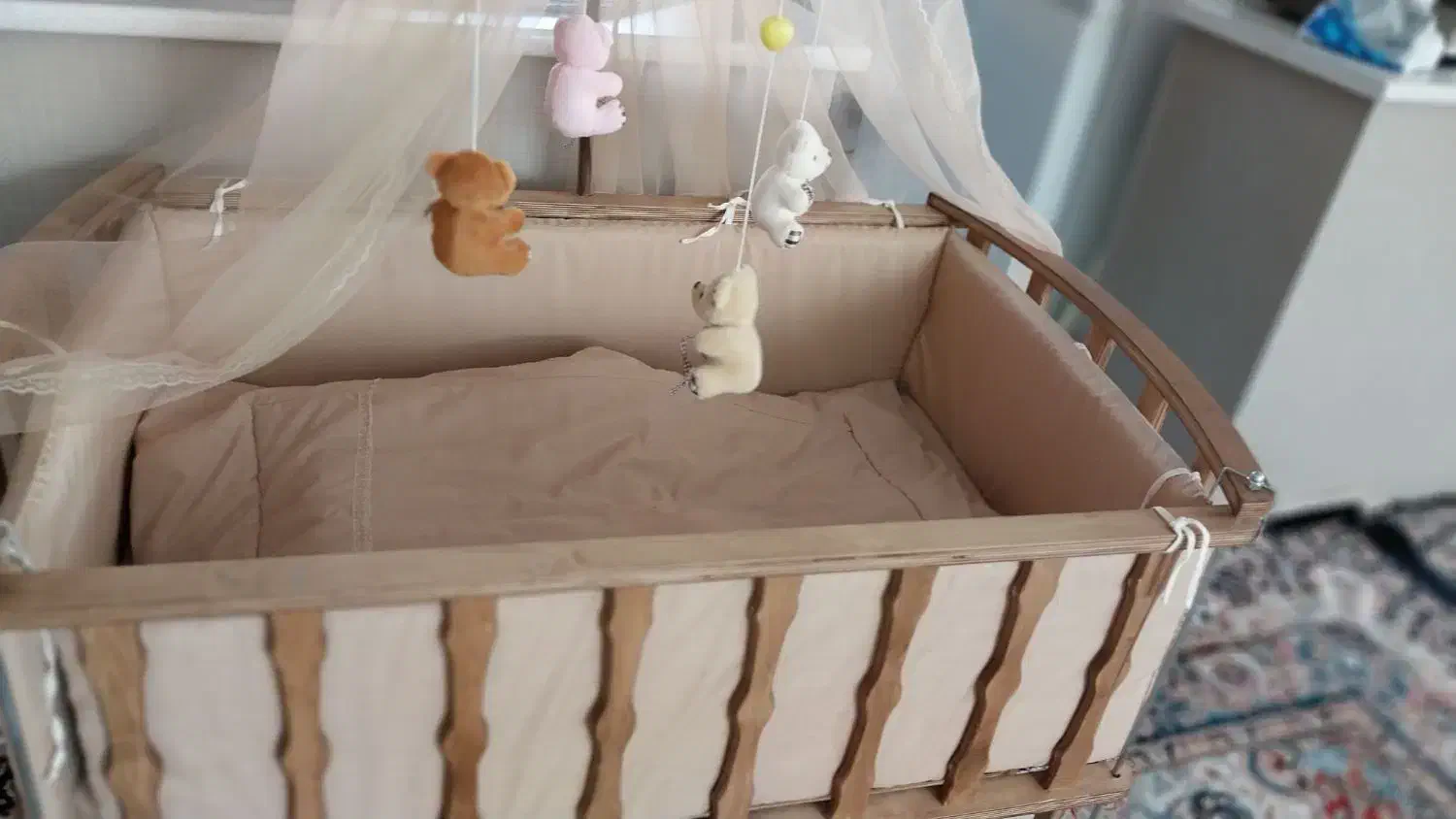 گهواره|تخت و صندلی بچه|زنجان, |دیوار