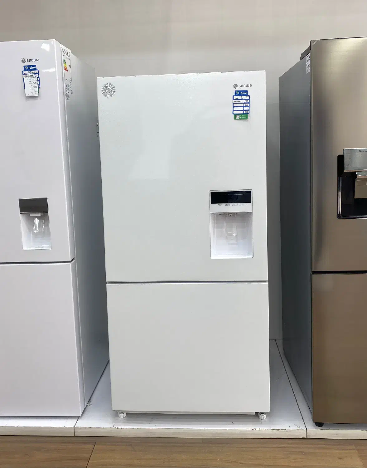 یخچال پایین فریزر اسنوا ویترینی|یخچال و فریزر|اسلام‌شهر, شهرک محمدیه|دیوار