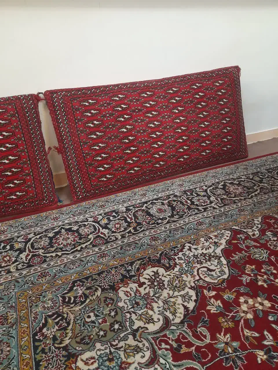 پشتی دستبافت|پشتی|تهران, دروازه شمیران|دیوار