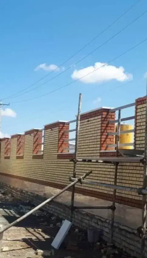 اجرای اجر نما مدرسه ای، بلوک و آجرگری|خدمات پیشه و مهارت|شیراز, گچی|دیوار