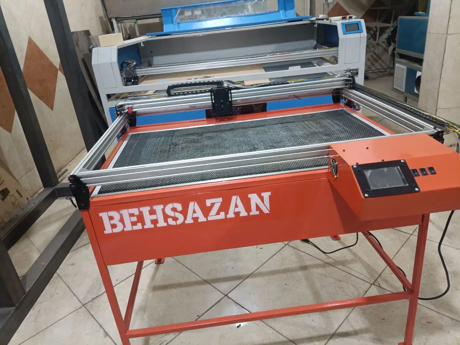 لیزر برش غیر فلزات رو میزی و کابین دار|ماشین‌آلات صنعتی|الوند, |دیوار