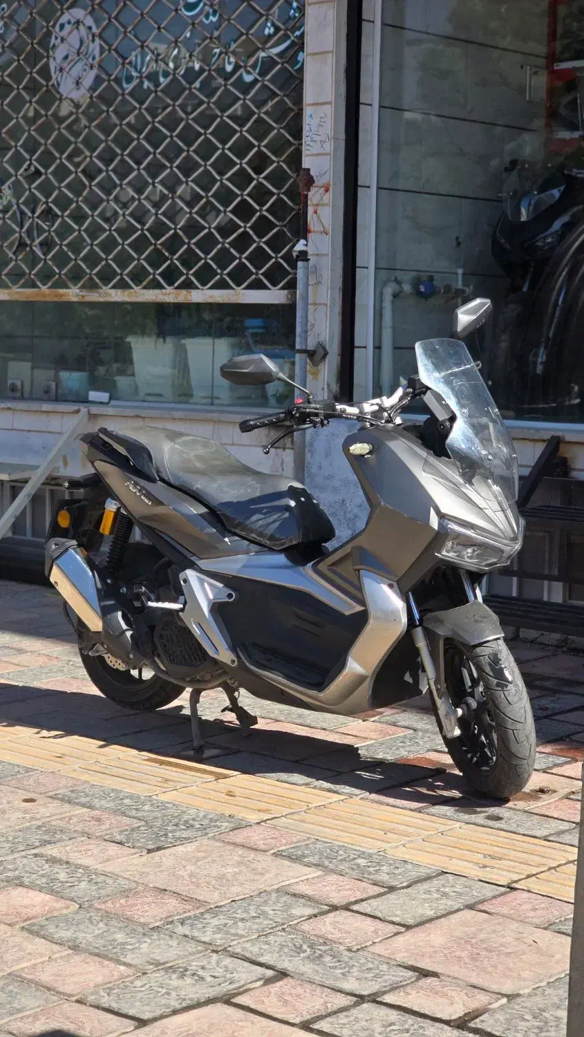 AGV 150|موتورسیکلت|تهران, جنت‌آباد جنوبی|دیوار