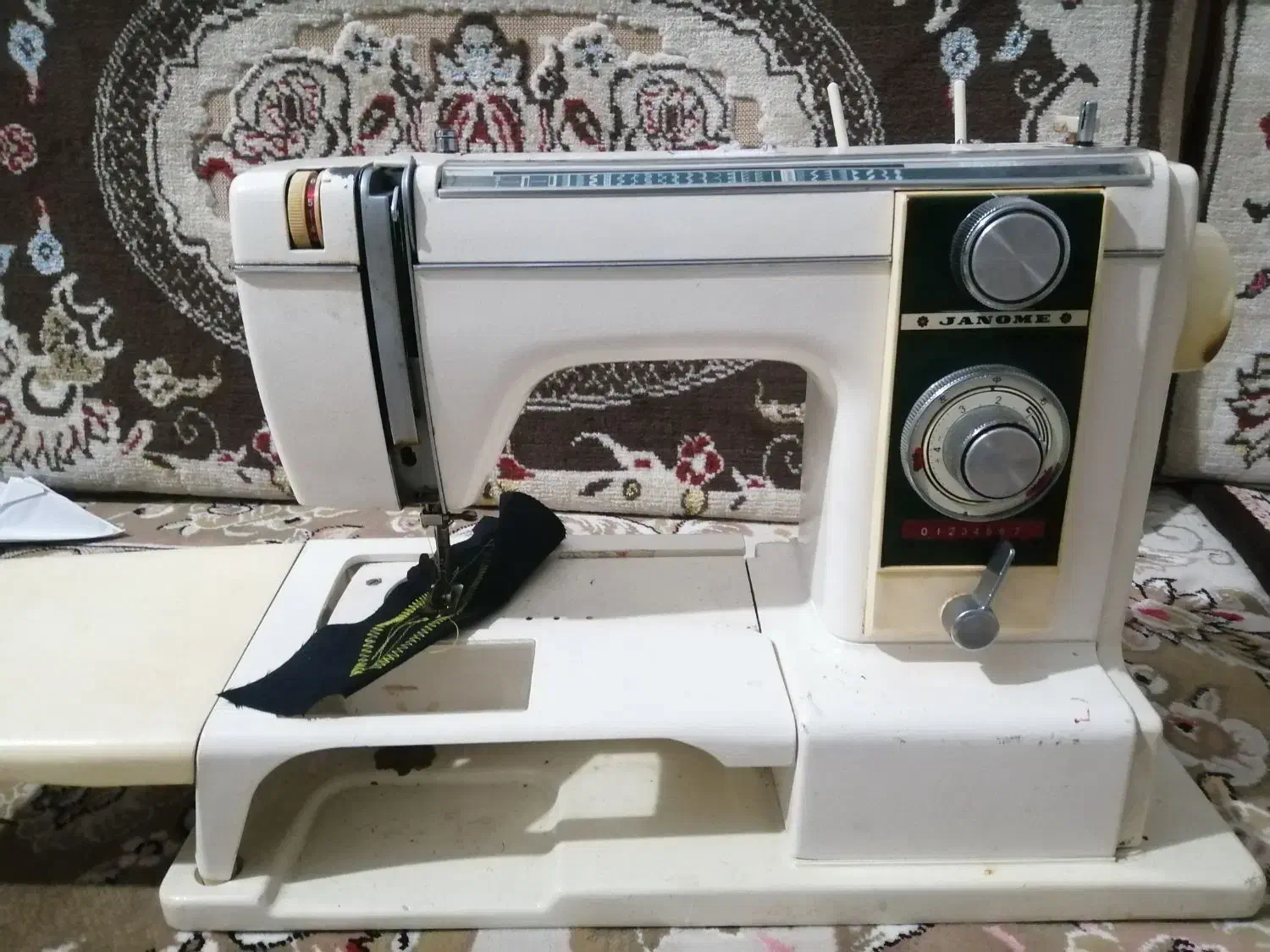 چرخ خیاطی ژانومه|چرخ خیاطی و ریسندگی|دشتابی, |دیوار