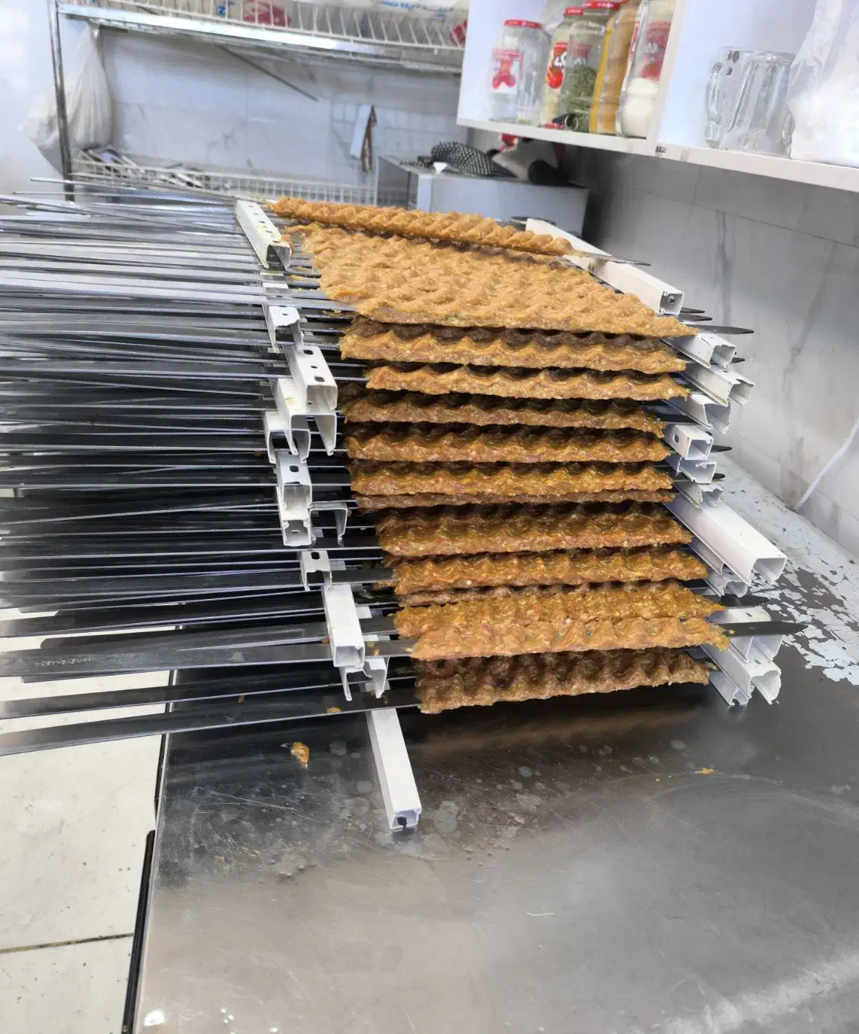 کباب زن هستم|استخدام خدمات فروشگاه و رستوران|شیراز, تندگویان|دیوار