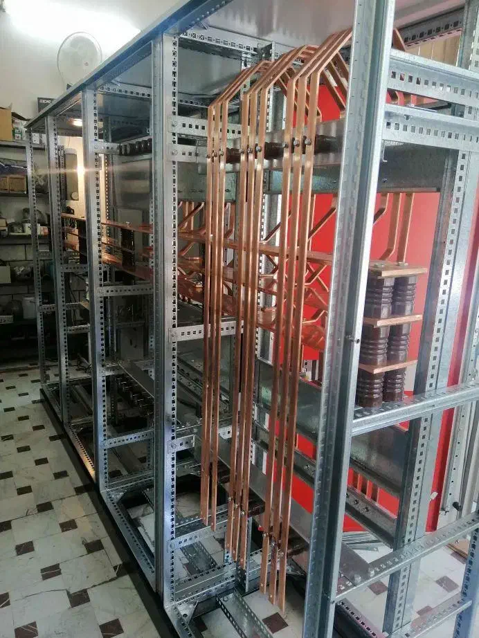 تابلو برق صنعتی سازنده تابلوهای برق برقکار صنعتی|ماشین‌آلات صنعتی|قم, هفت تیر|دیوار