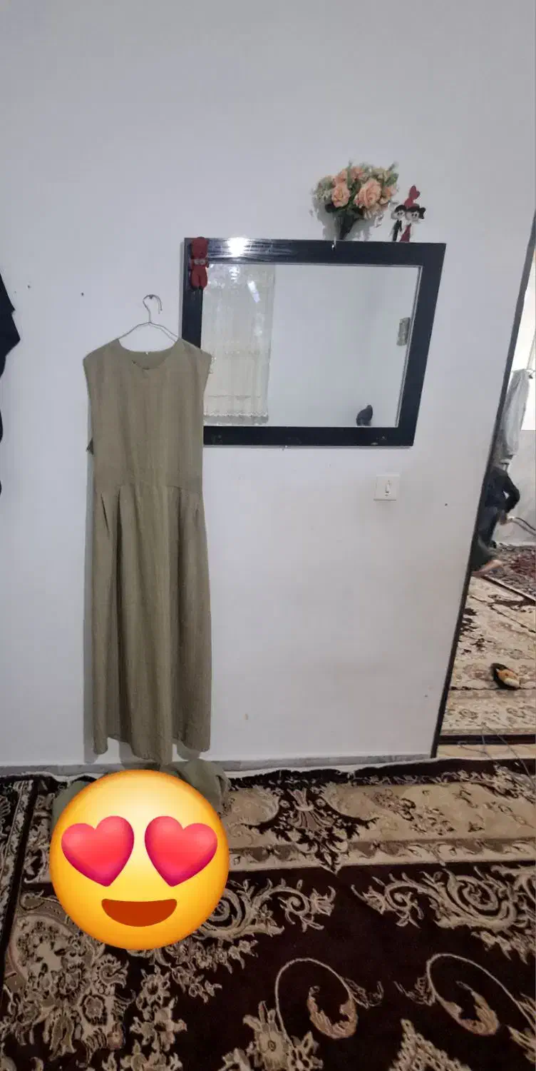 لباس در حد نو|لباس|قروه, |دیوار