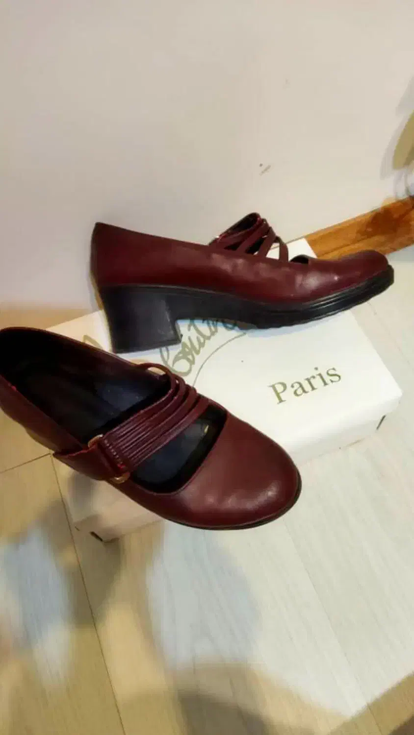 کفش سورمه ای و ست کیف و کفش چرم زرشکی و چندتا کیف|کیف، کفش، کمربند|تهران, باغ فیض|دیوار