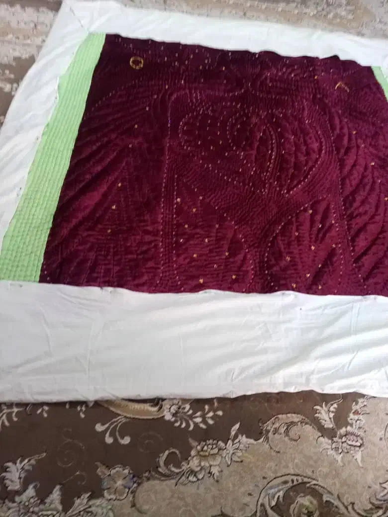 لحاف دو نفره مخصوص جهیزیه|رختخواب، بالش، پتو|خرم بید, |دیوار