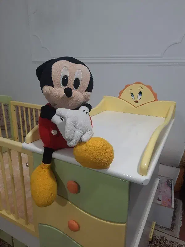 تخت نوزاد هم نوجوان|تخت و سرویس خواب|سنندج, |دیوار