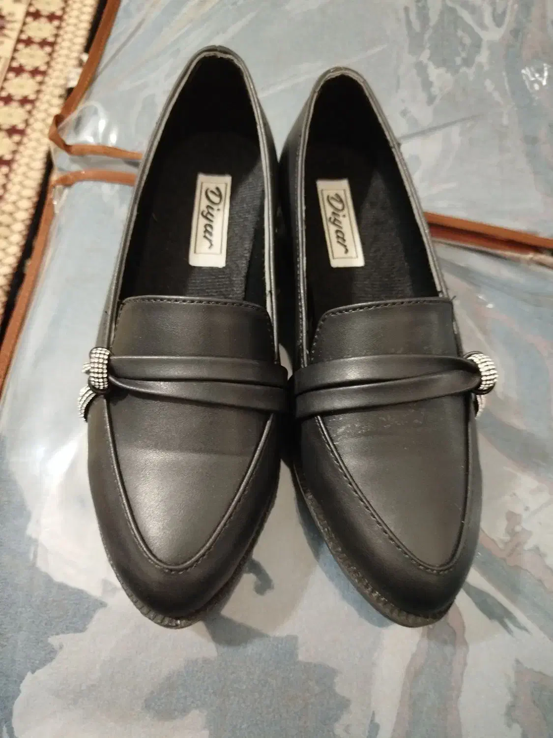 کفش نو اصلا پوشیده نشده|کیف، کفش، کمربند|قم, نیروگاه|دیوار