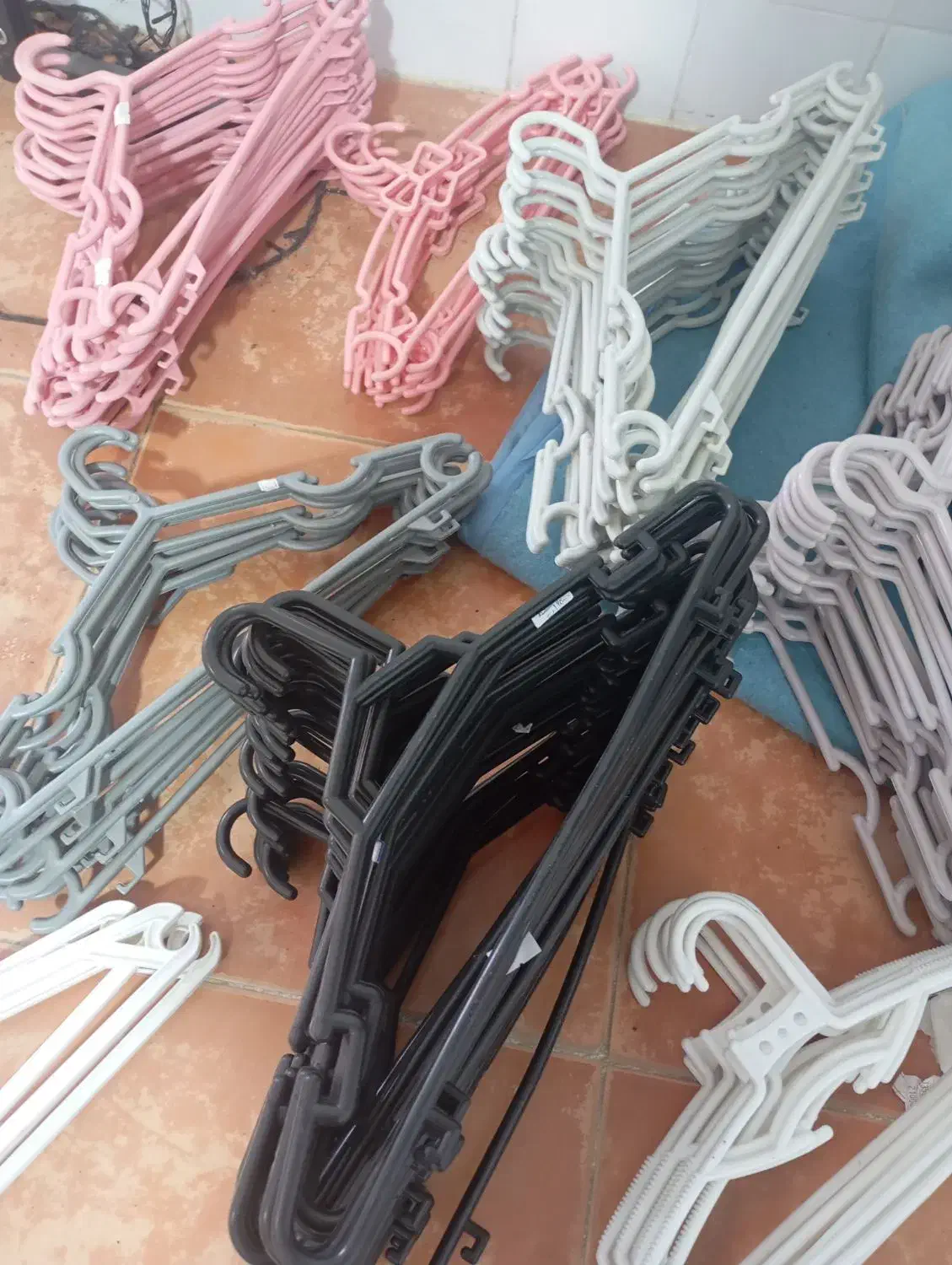 چوب لباسی|فروشگاه و مغازه|رامیان, |دیوار