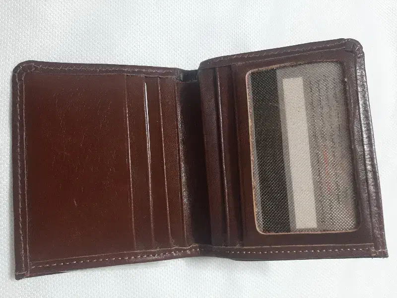 مفقود شده|کیف، کفش، کمربند|شاهرود, |دیوار