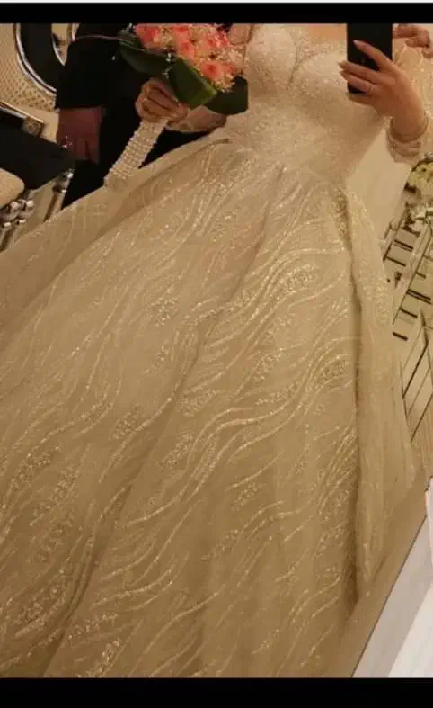 لباس عروس|لباس|یزد, |دیوار