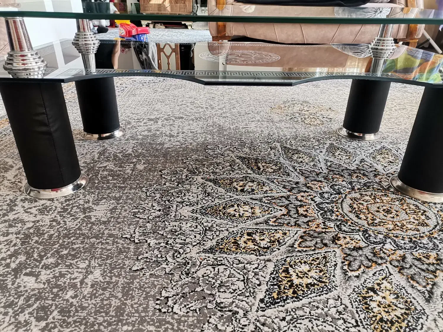 میز جلو مبلی شیشه ای|مبلمان خانگی و میز عسلی|کرمان, |دیوار