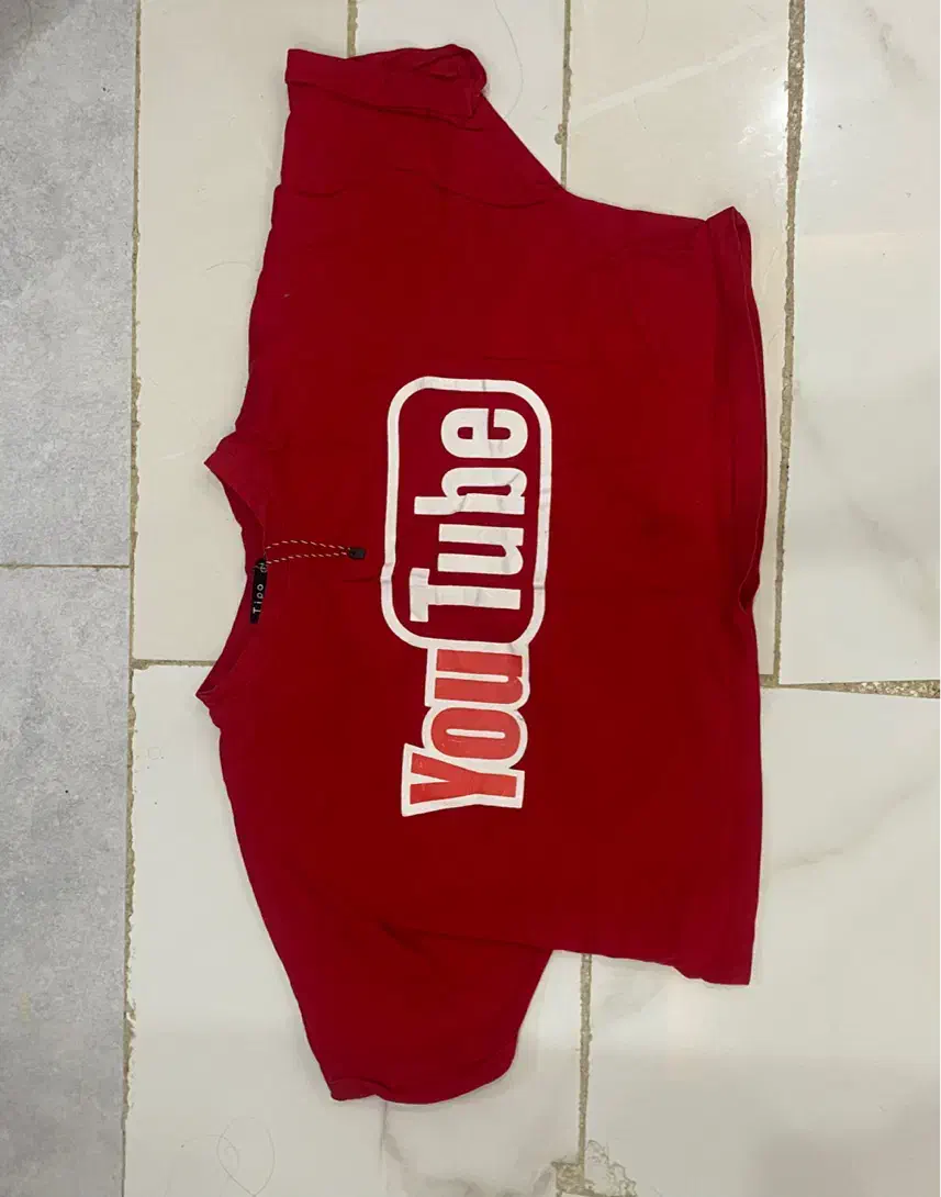 تیشرت|لباس|بومهن, |دیوار