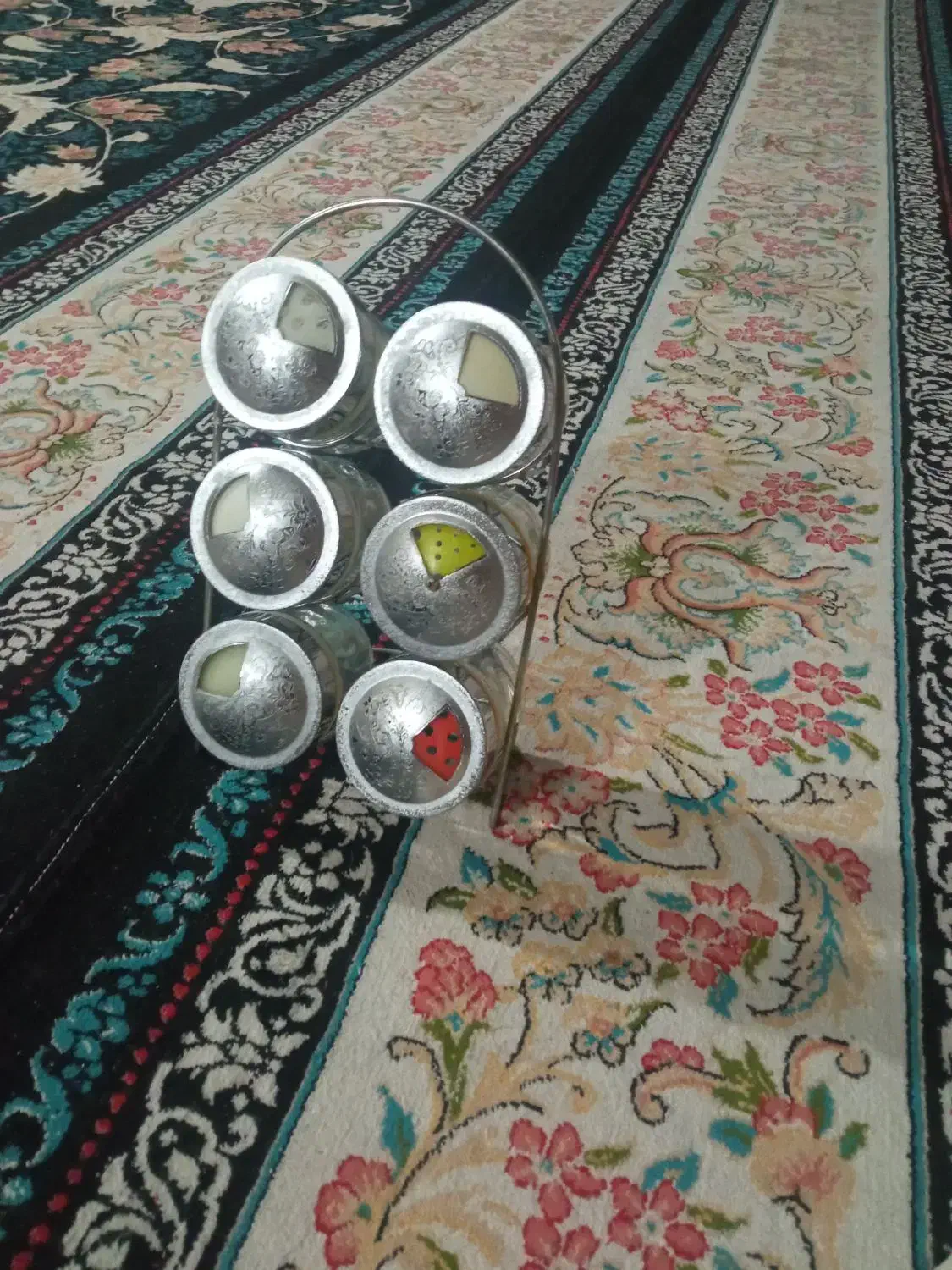 جا ادویه ای|ظروف نگهدارنده، پلاستیکی، یک‌بارمصرف|دورود, |دیوار