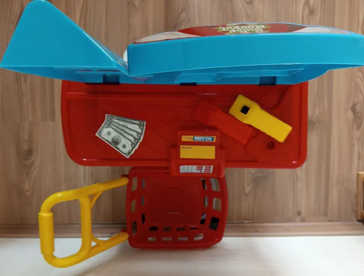 تعدادی اسباب بازی و لوازم کودک|اسباب‌‌بازی|نجف‌آباد, ویلاشهر|دیوار