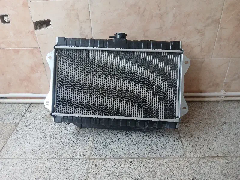 رادیات پیکان آلمنیومی نو|قطعات یدکی و لوازم جانبی|قروه, |دیوار