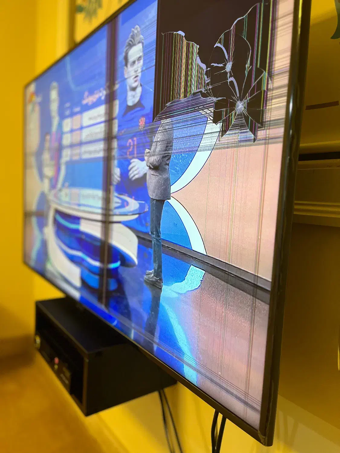 ال ای دی سامسونگ فول اچ دی ۵۵ اینچ باپنل آسیب دیده|تلویزیون و پروژکتور|بابل, |دیوار