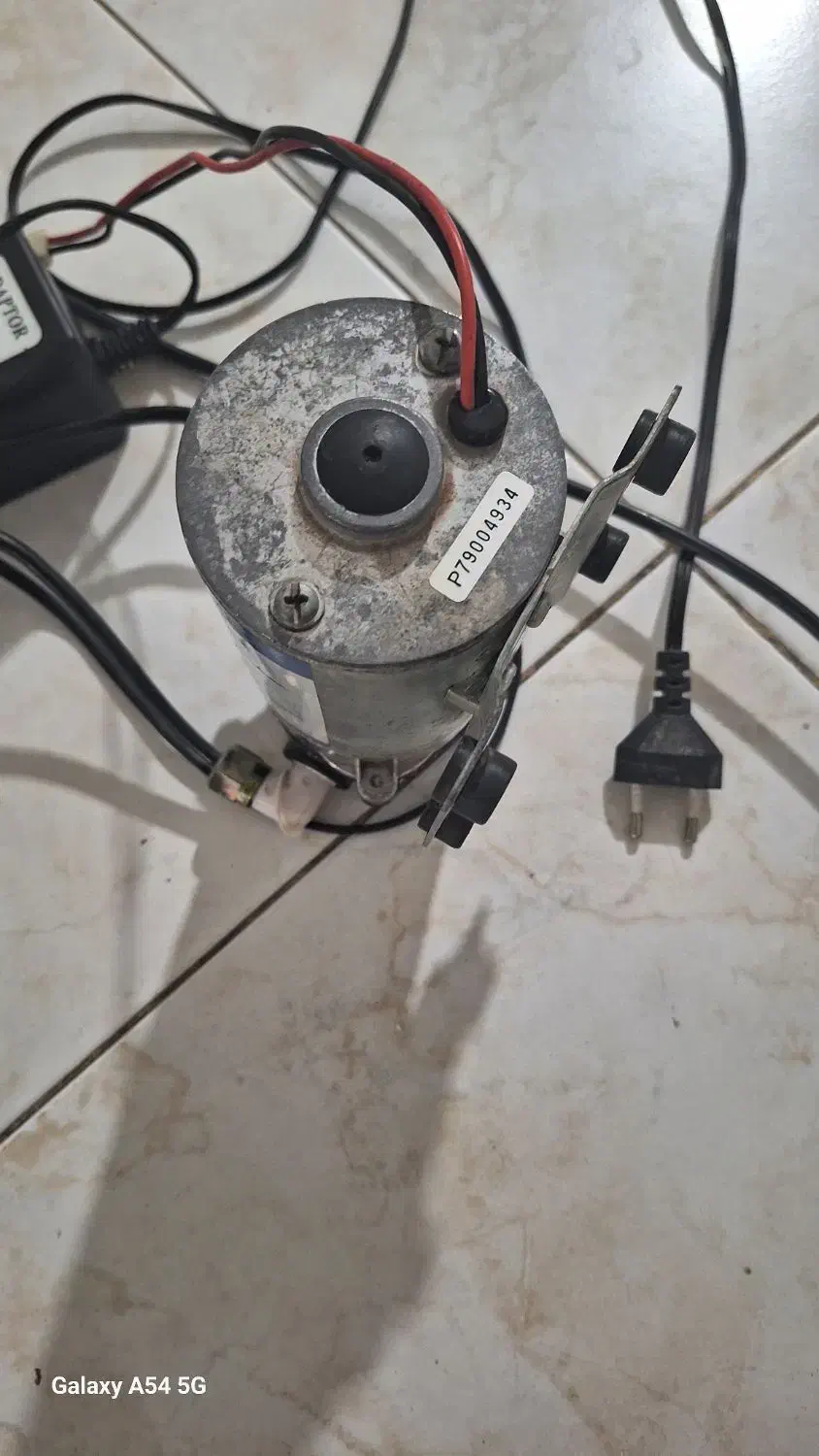 پمپ آب جهت تصفیه آب خانگی وآبشار مصنوعی|آبسردکن و تصفیه آب|شهرضا, |دیوار