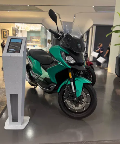 فروش موتور سیکلت پژو XP400|موتورسیکلت|شیراز, فرهنگ شهر|دیوار