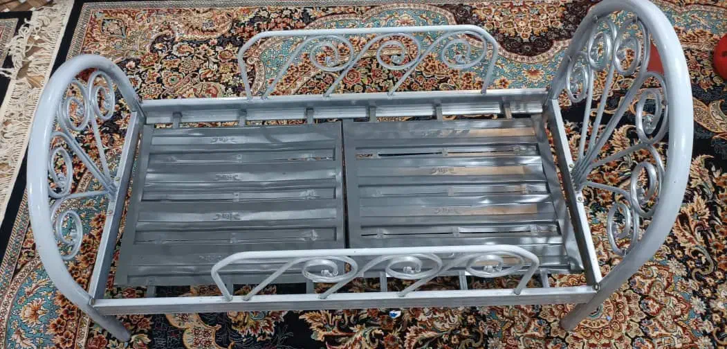 مبل وتخت|مبلمان خانگی و میز عسلی|زرند, |دیوار