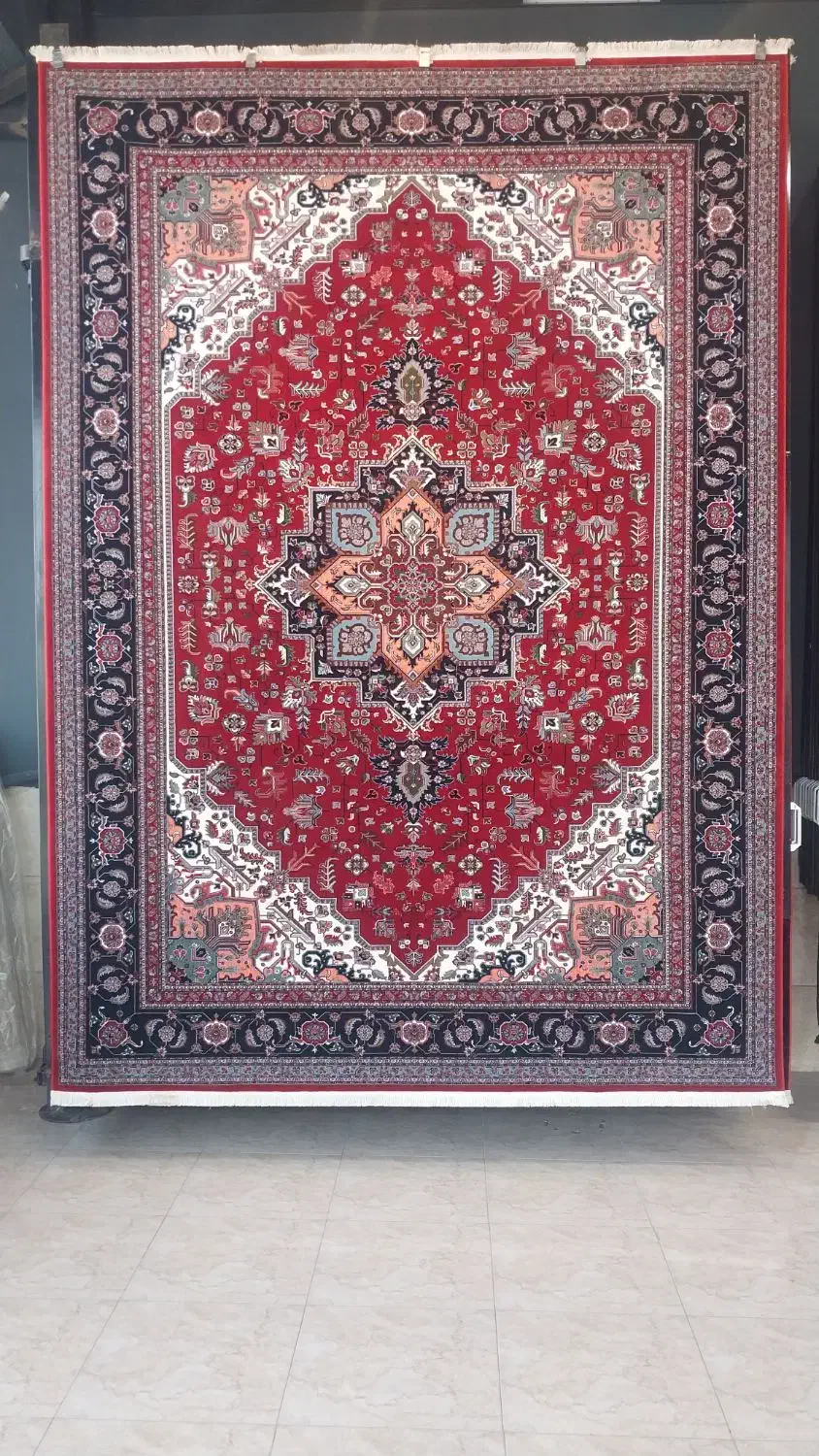 دار فرش ر گ ا ل ۹ متری|فرش|آران و بیدگل, |دیوار