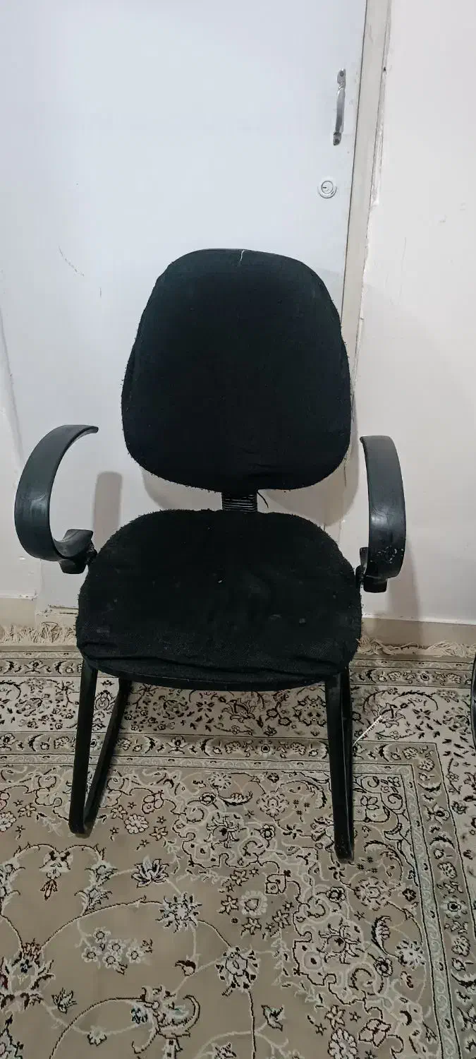 صندلی کامپیوتر در حد نو|صندلی و نیمکت|پرند, فاز ۳|دیوار