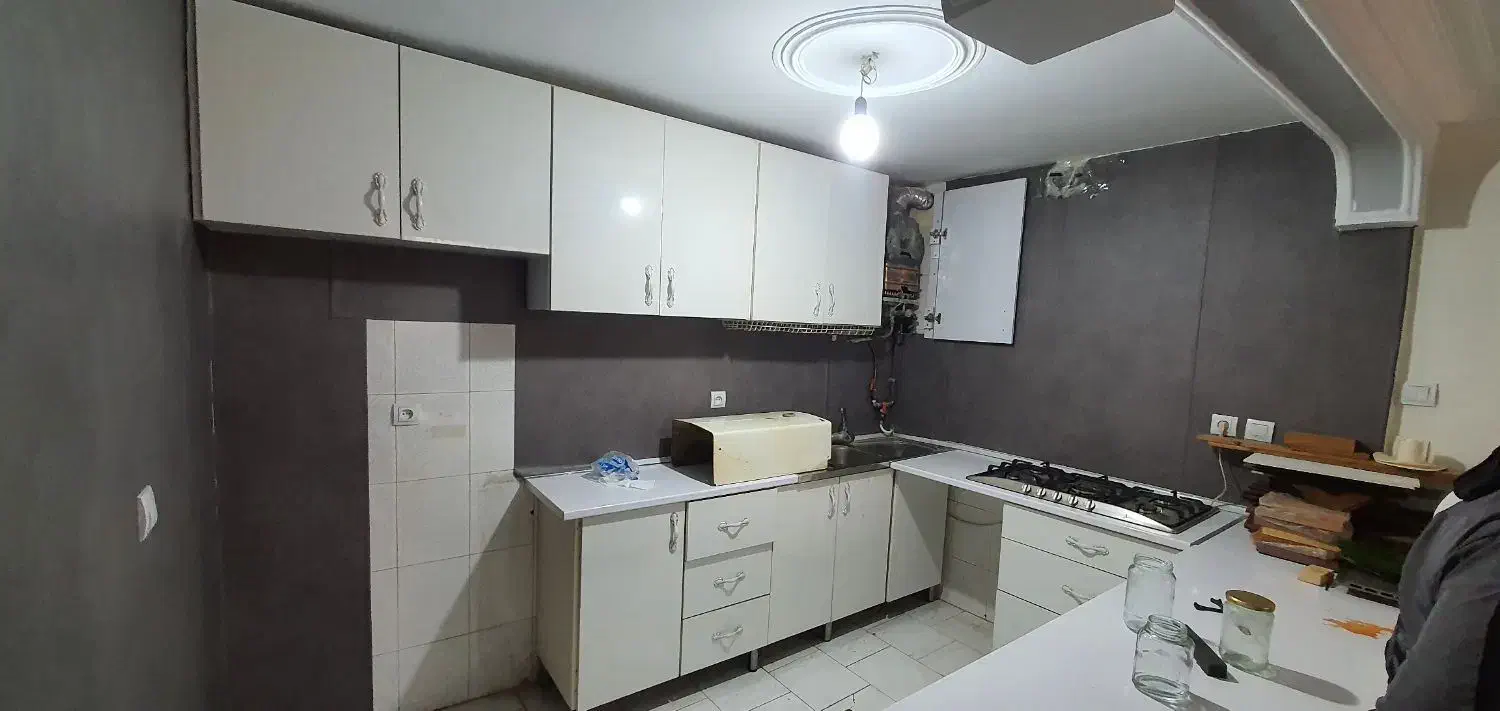 ۲۴۰ متر مستغلات ۱۴۰ متر +۶۵ متر زیر زمین