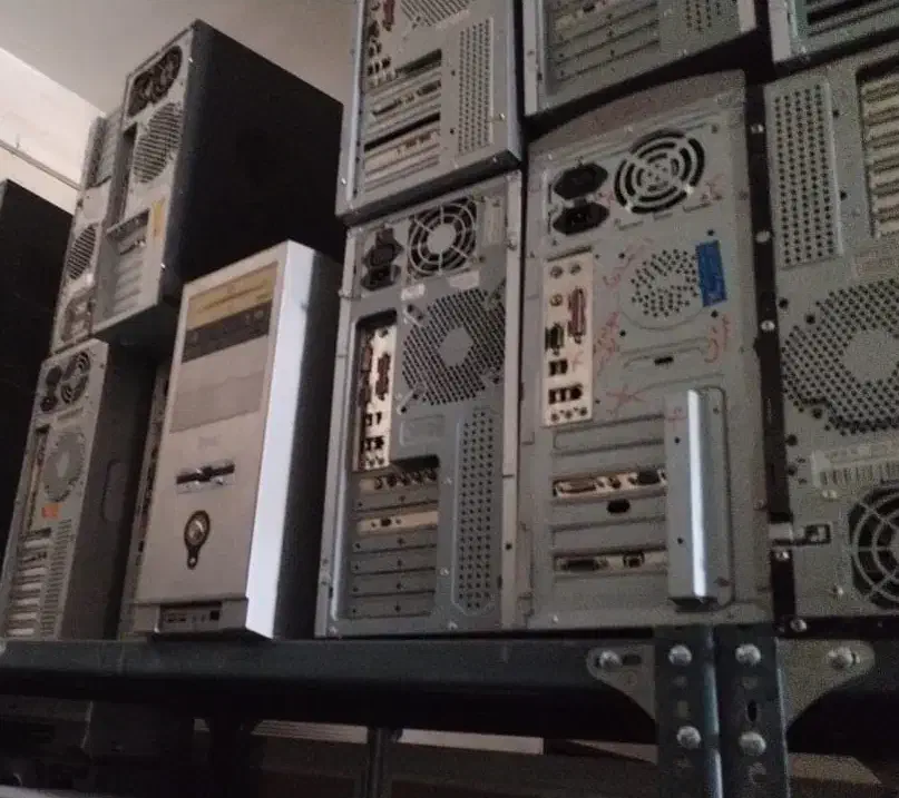 خریدار سیستم های قدیمی و جدید|قطعات و لوازم جانبی رایانه|شیراز, پودنک|دیوار