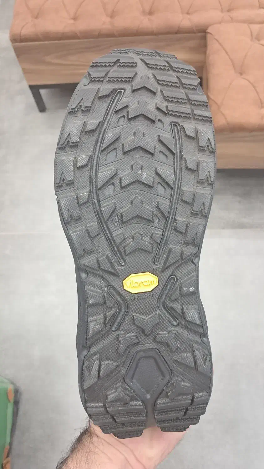 کفش هوکا اصل ویتنام|کیف، کفش، کمربند|ساری, |دیوار