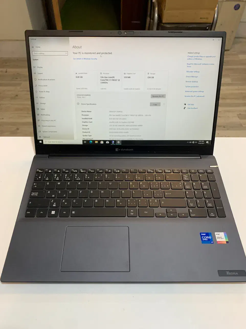 DynaBook Tecra A50-J|رایانه همراه|اندیشه, اندیشه فاز ۳|دیوار